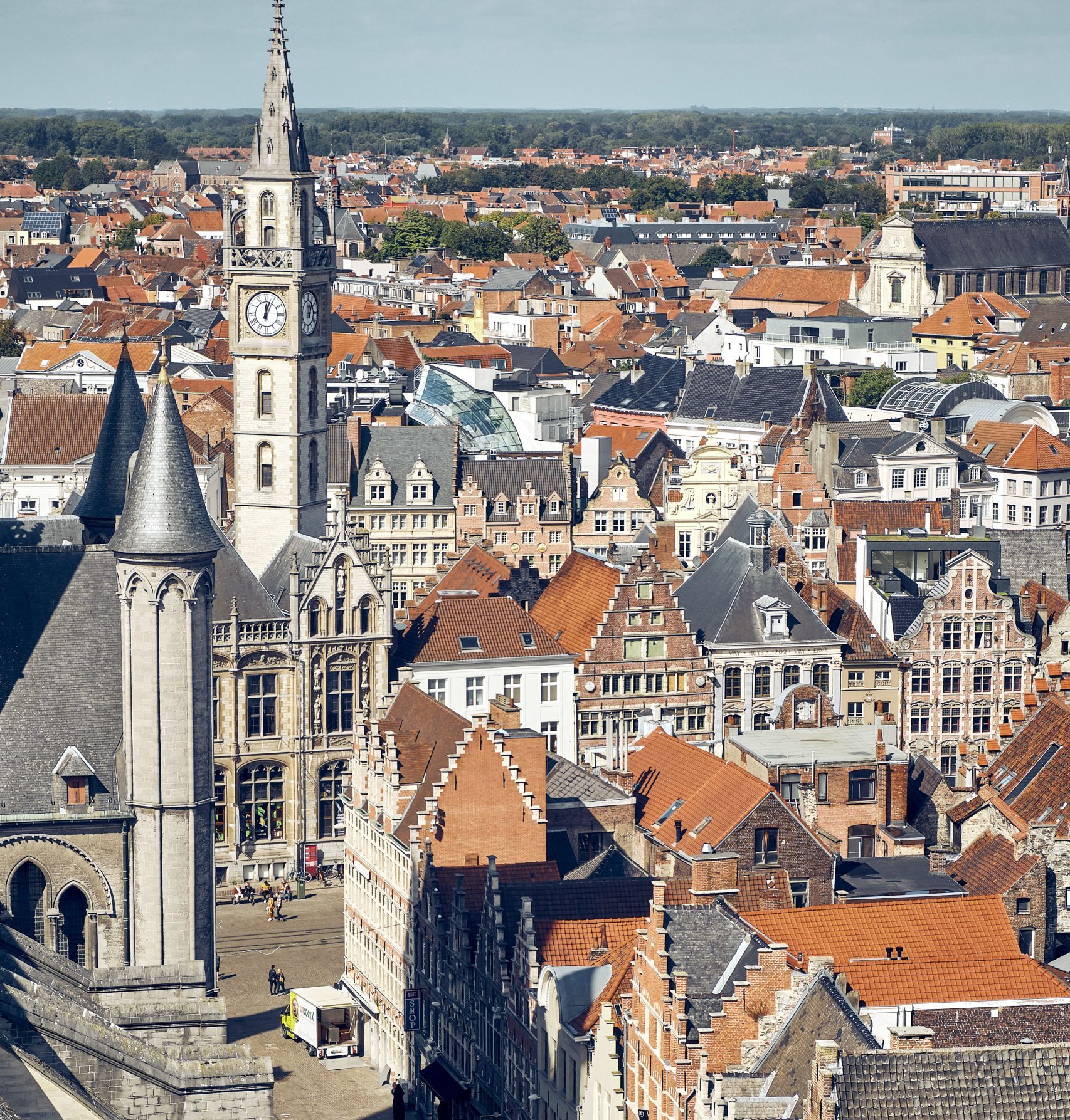Vertical high angle shot of buildings in Ghent, Belgium